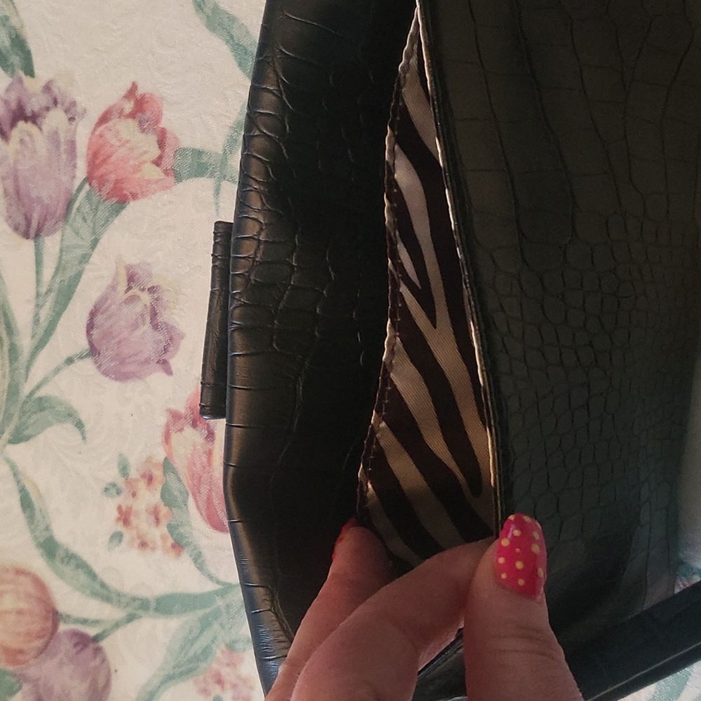 Wristlet - Picture 3 of 3